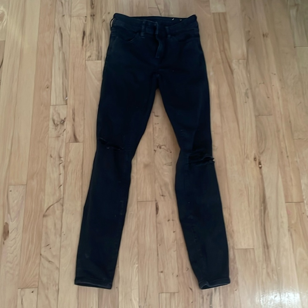 American Eagle Jeans with Rips in the Knee